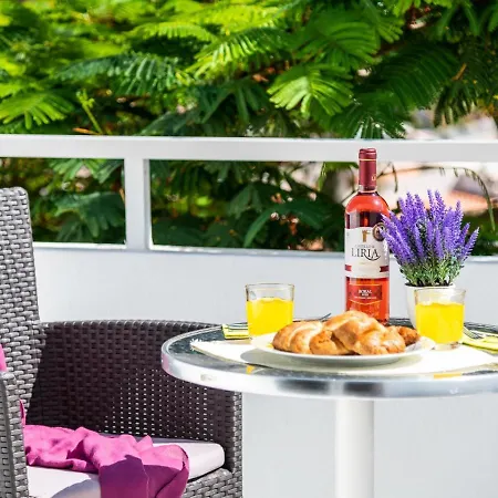 483A Stylish 1 Bedroom, Pool, Terrace, Wifi Апартаменты Адехе