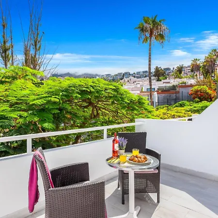Апартаменты 483A Stylish 1 Bedroom, Pool, Terrace, Wifi