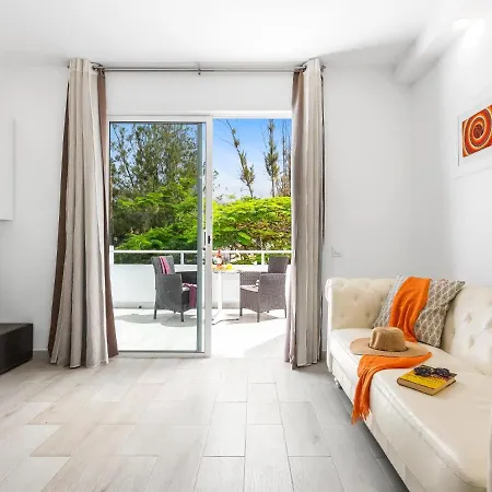 483A Stylish 1 Bedroom, Pool, Terrace, Wifi * Адехе