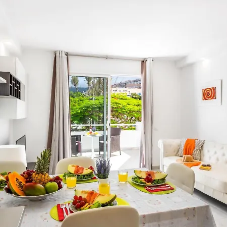 Апартаменты 483A Stylish 1 Bedroom, Pool, Terrace, Wifi