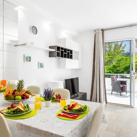483A Stylish 1 Bedroom, Pool, Terrace, Wifi Апартаменты