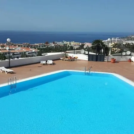483A Stylish 1 Bedroom, Pool, Terrace, Wifi Адехе