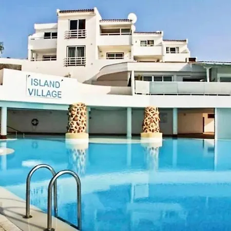 Апартаменты 483A Stylish 1 Bedroom, Pool, Terrace, Wifi